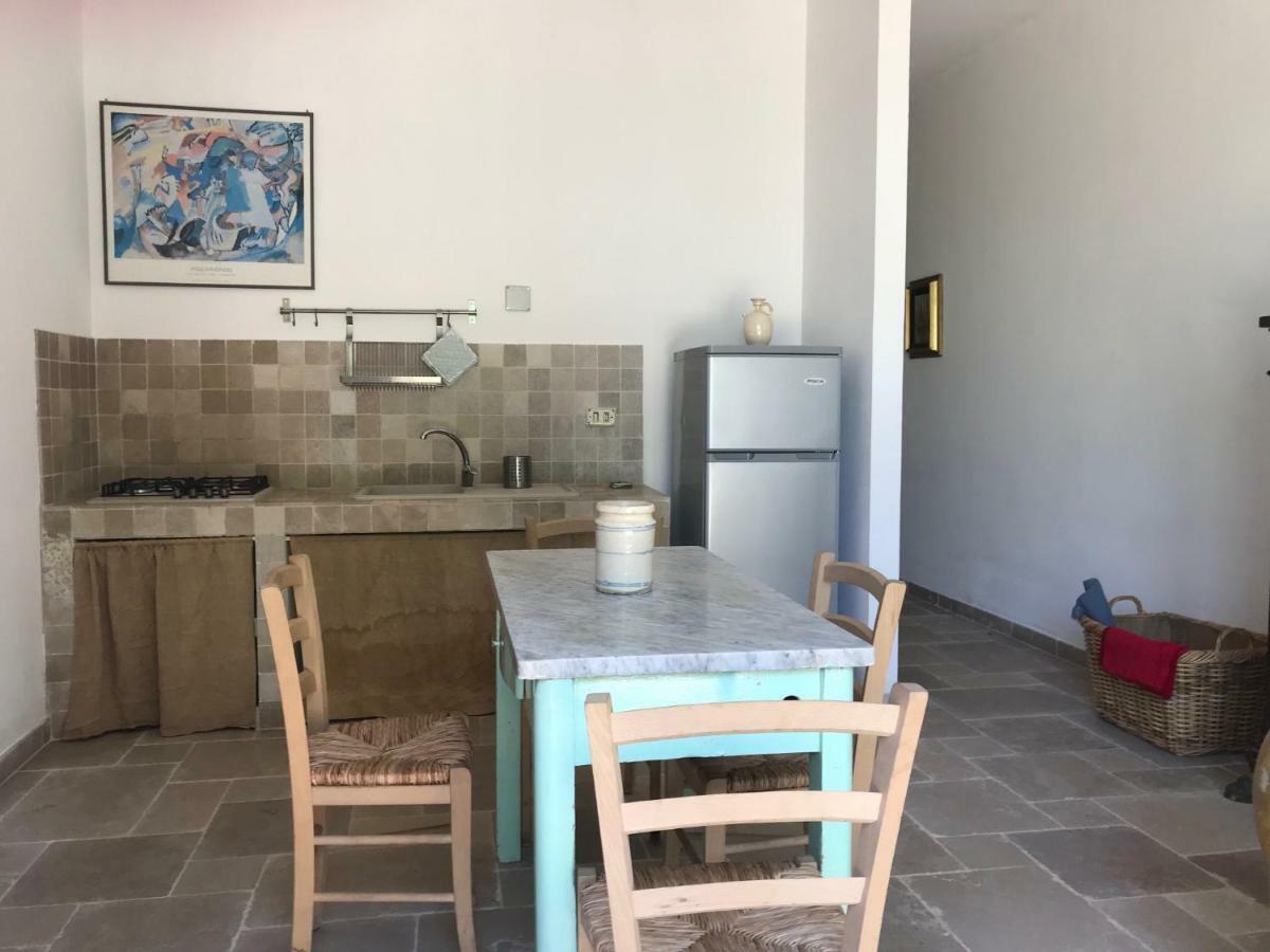 Villa Miccoli Apartments Ceglie Messapica Eksteriør billede